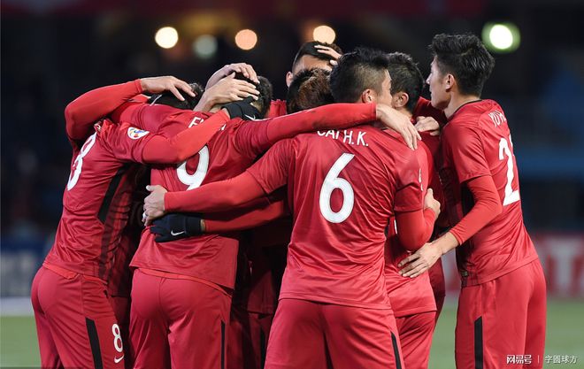 包含法兰克福迎亚冠关键赛，国际比赛日战术微调，态度坚定，临场指挥获称赞的词条